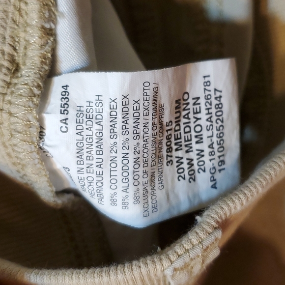 Women's size 20 Lee Khaki cargo shorts - Picture 3 of 5